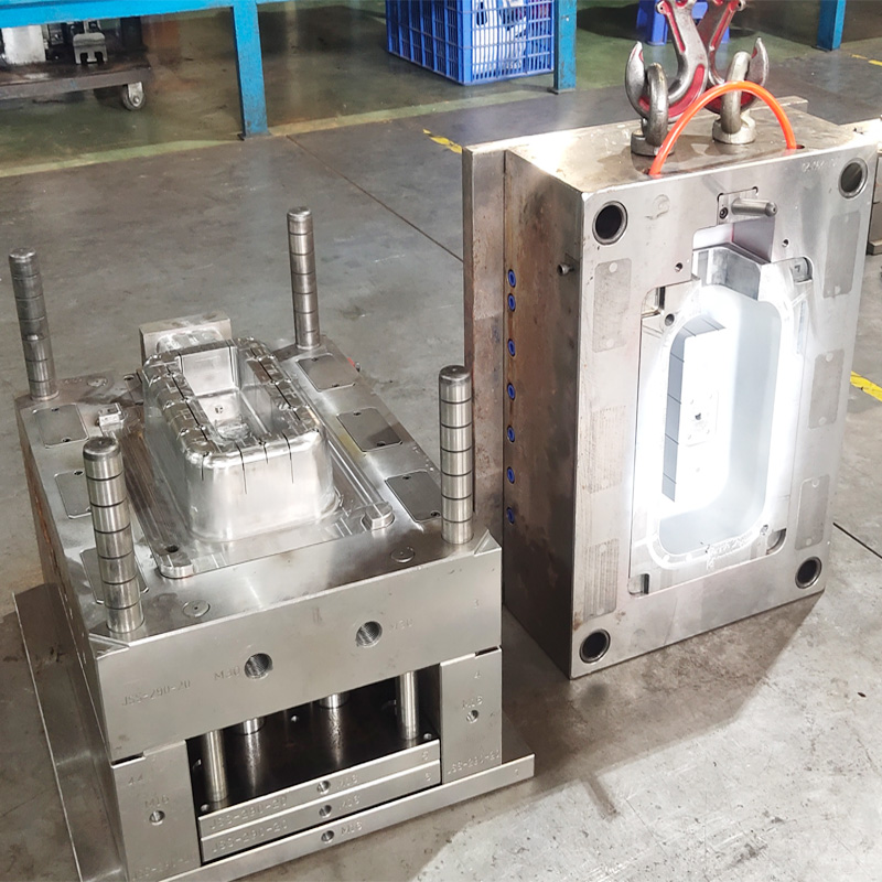 Procedimento de fabricação de moldes de injeção de plástico